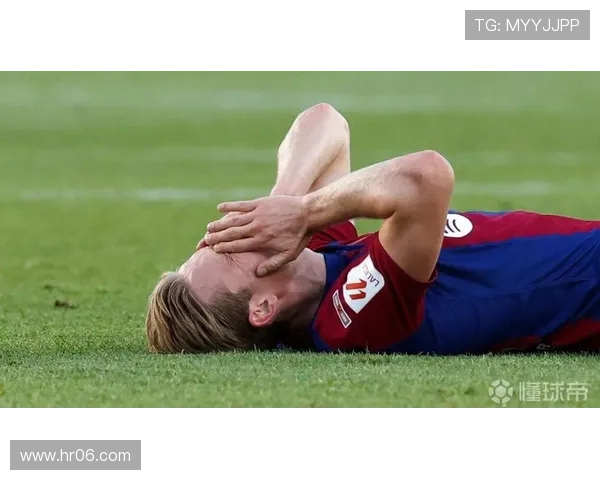 阿斯：德容股二头肌撕裂 至少缺阵一个月